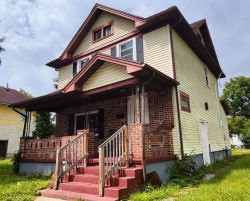 63 Hallwood Ave., Dayton, OH 45417